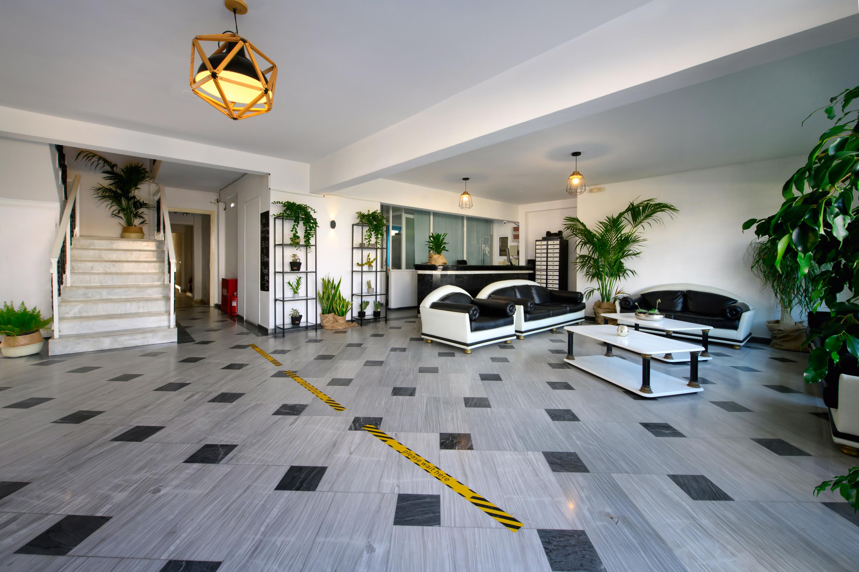 Aquarius Aparthotel 3*