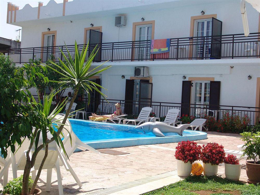 Aparthotel Aquarius 3*